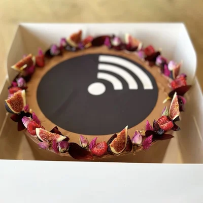 Personalised Celebration Cake (8" cake)