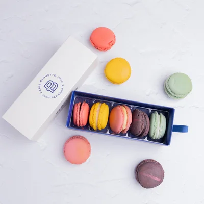 Macaron Box