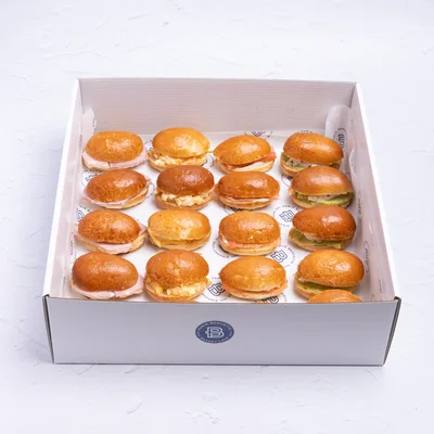 Mini Brioche Buns Board