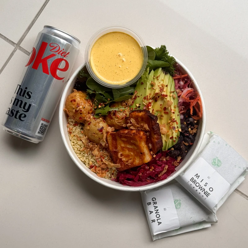 Lunch Bundle (v) w/ drink & sweet