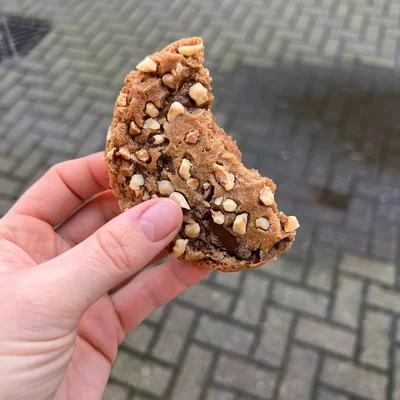 Vegan Dark Chocolate & Hazelnut Cookies
